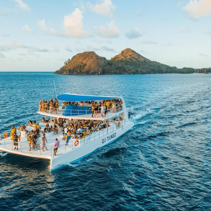 Evening sail experience