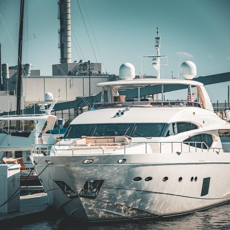 Yacht living snapshot